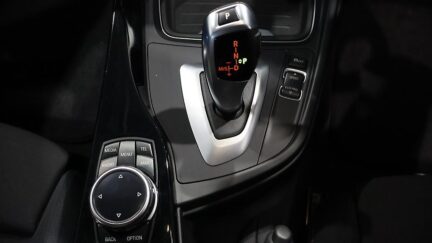 Bmw 320i Sport image 303391