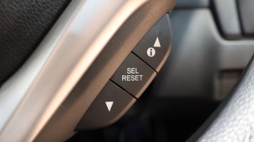 Honda Fit Hybrid F Package image 317913