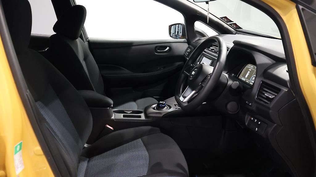 Nissan Leaf 40kwh S Model 87.5 SOH image 305127