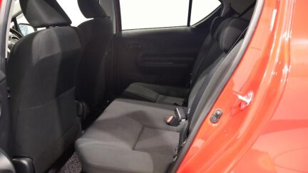 Toyota Aqua  Model, Push Button Start, Reverse Camera image 305756