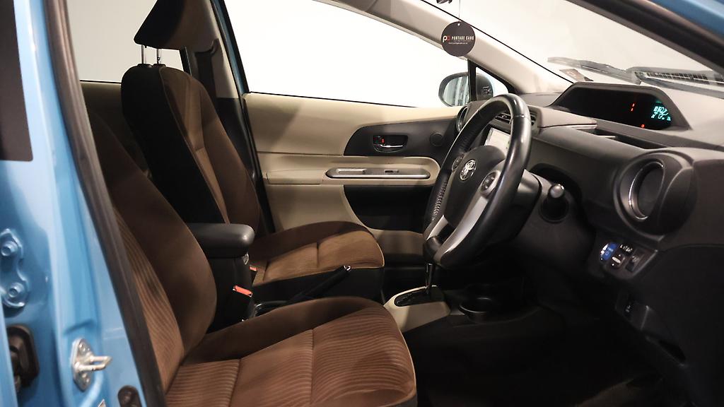 Toyota Aqua G Model, Push Start, Reverse Camera image 307047