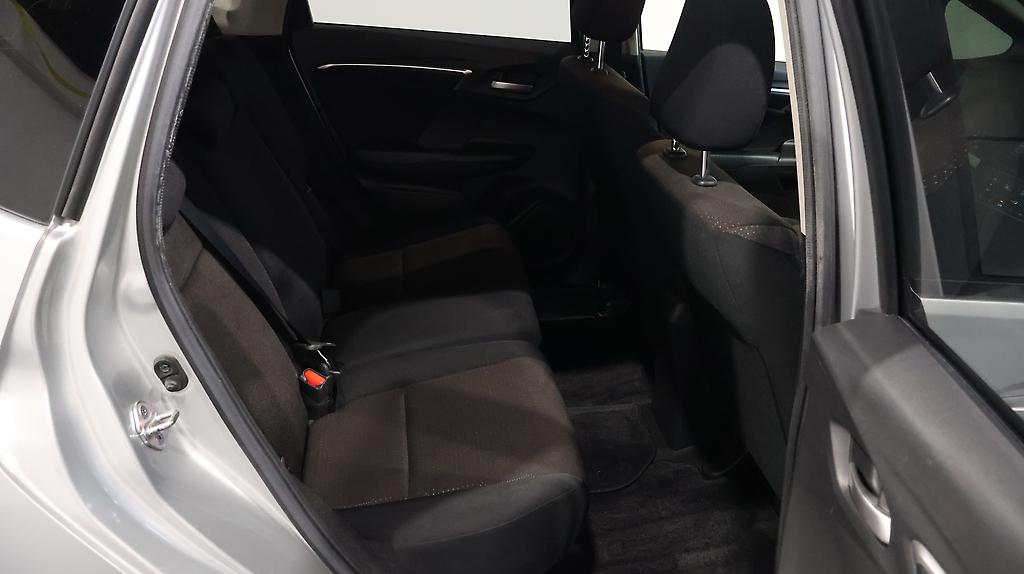 Honda Fit Hybrid F Package image 317906