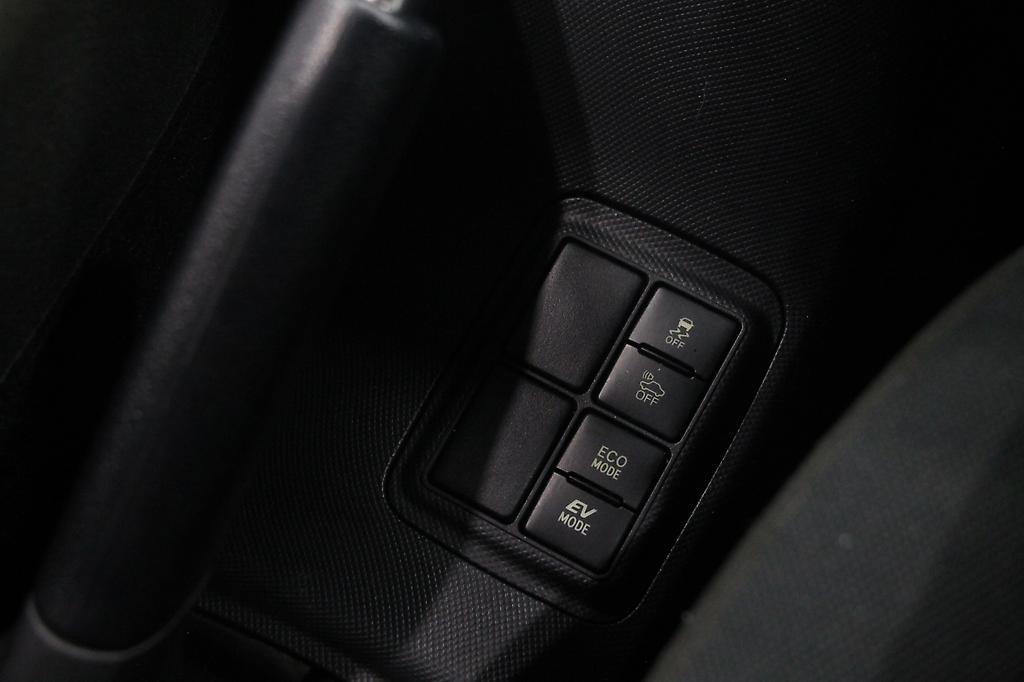 Toyota Aqua S Mdoel, New Shape – Push Button Start, image 307803