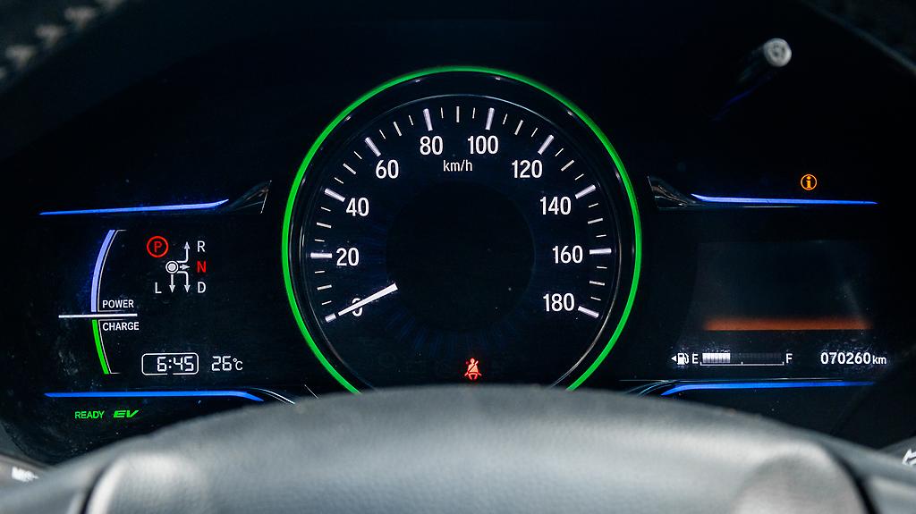 Honda Vezel Hybrid Z Top Spec, Half Leather, Reverse camera image 305017