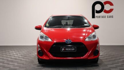 Toyota Aqua  Model, Push Button Start, Reverse Camera image 305744