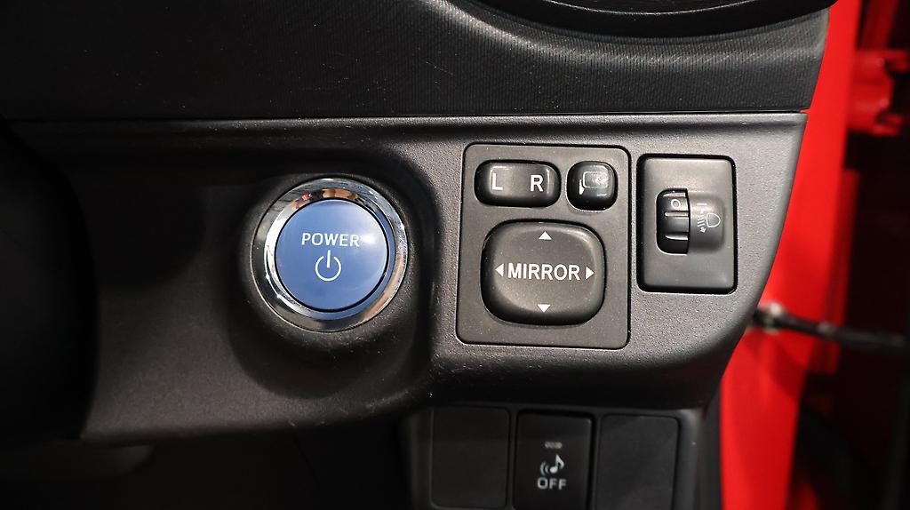 Toyota Aqua Push Button Start image 305115