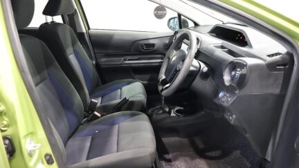 Toyota Aqua S Model, Push Start, Lane Departure Warning – Auto Headlights image 304168