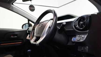 Toyota Aqua X-Urban –  Push Button Start image 304642