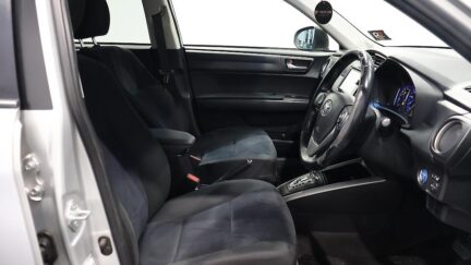 Toyota Corolla G Model, Push Start, Reverse Camera image 307170