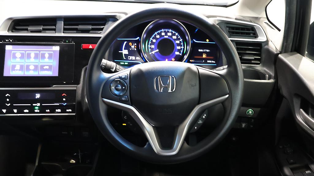 Honda Fit Hybrid Hybrid F-Package image 306053