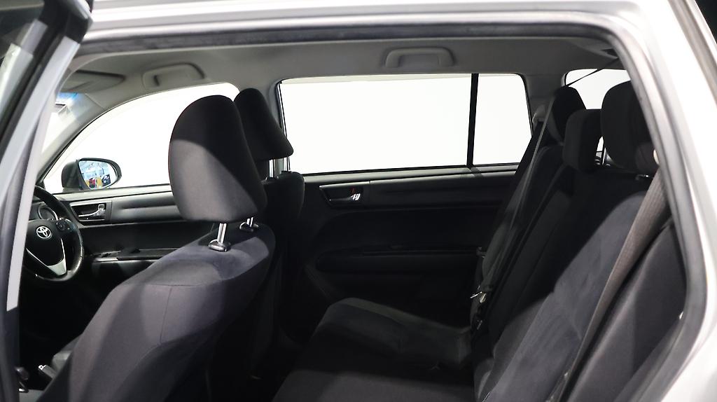 Toyota Corolla G Model, Push Start, Reverse Camera image 307168