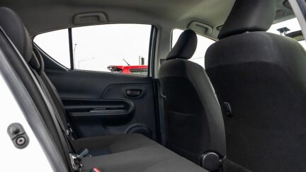 Toyota Aqua S Model , Reverse Camera, Push Start image 304293