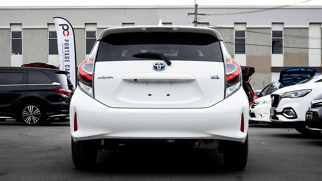 Toyota Aqua S Model , Reverse Camera, Push Start image 304290