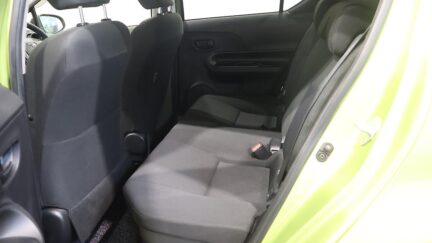 Toyota Aqua S Model, Push Start, Lane Departure Warning – Auto Headlights image 304173