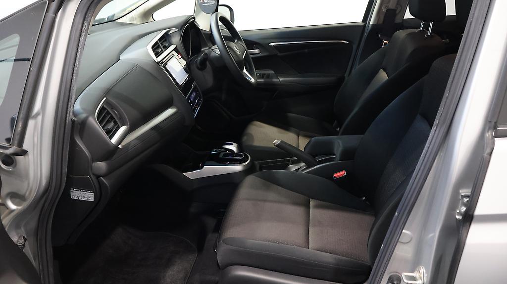 Honda Fit Hybrid F Package image 317905