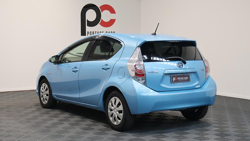 Toyota Aqua G Model, Push Start, Reverse Camera image 307043