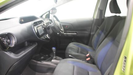 Toyota Aqua S Mdoel, New Shape – Push Button Start, image 307795