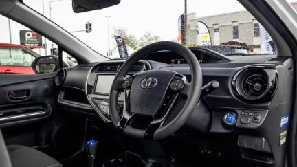 Toyota Aqua S Model , Reverse Camera, Push Start image 304296