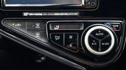 Toyota Aqua S Model , Reverse Camera, Push Start image 304299