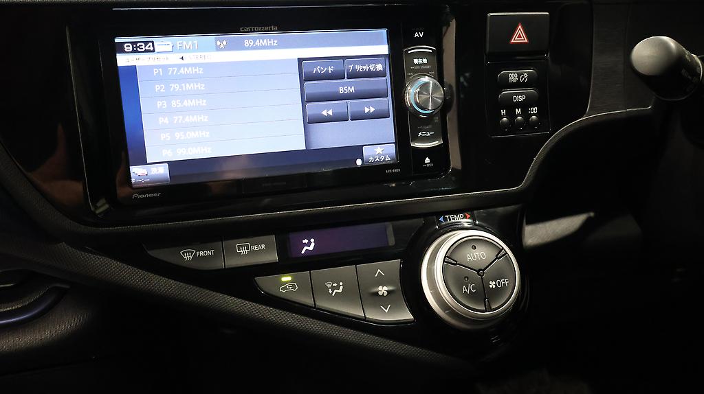 Toyota Aqua  Model, Push Button Start, Reverse Camera image 305760