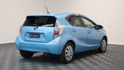 Toyota Aqua G Model, Push Start, Reverse Camera image 307044