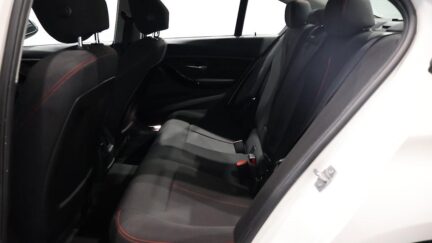 Bmw 320i Sport image 303385