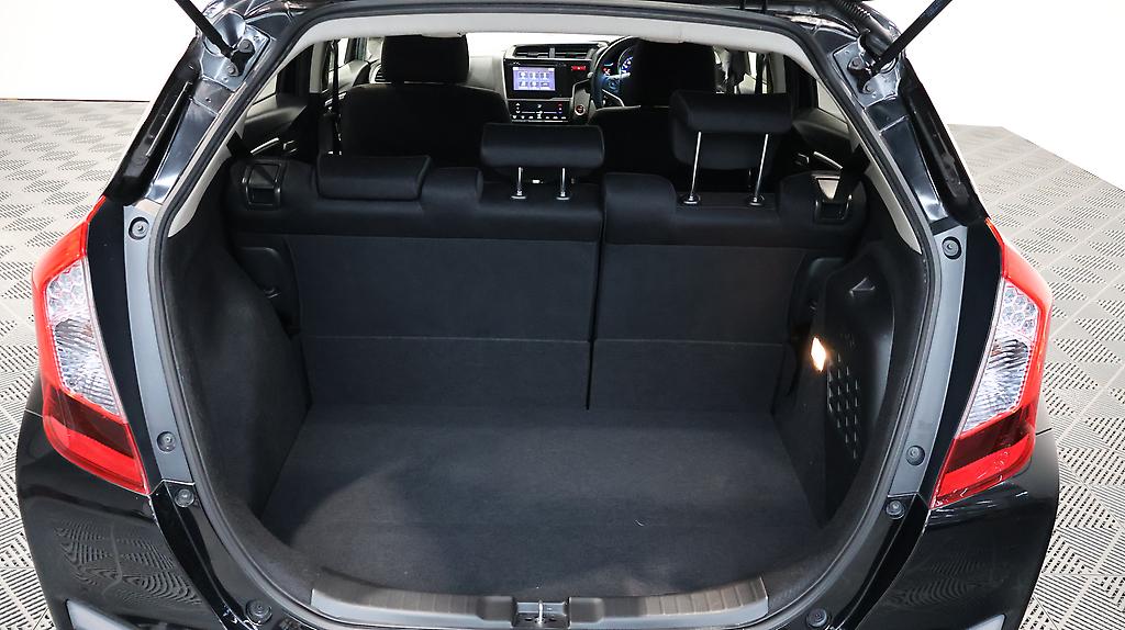 Honda Fit Hybrid Hybrid F-Package image 306047