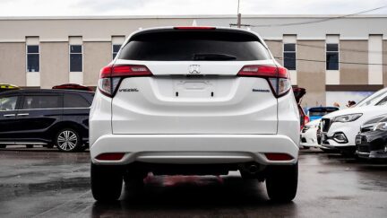 Honda Vezel Hybrid Z Top Spec, Half Leather, Reverse camera image 305009