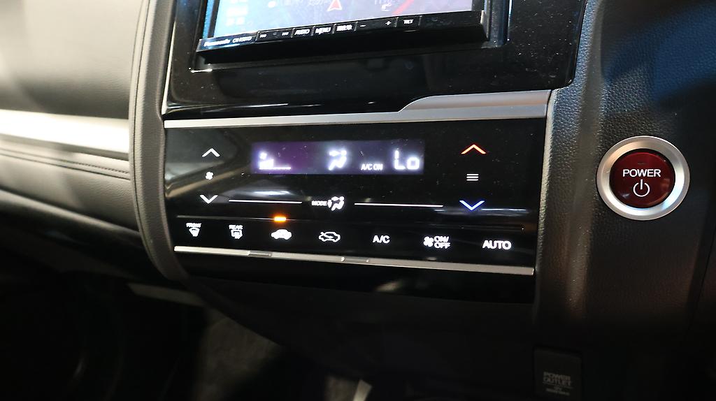 Honda Fit Hybrid F Package image 317917