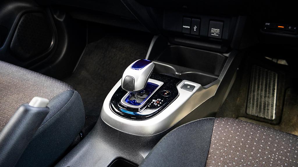 Honda Fit Hybrid F Package image 318793