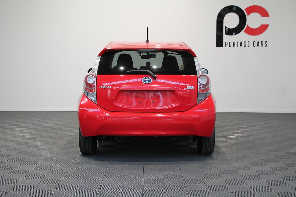 Toyota Aqua S Smart Entry Pkg, Push Start, Reverse Camera, Heated Seats image 308023