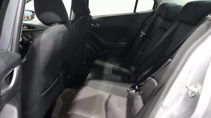 Mazda Axela Hybrid-C image 307337