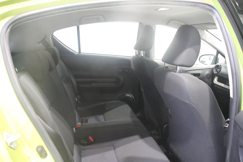 Toyota Aqua S Mdoel, New Shape – Push Button Start, image 307790