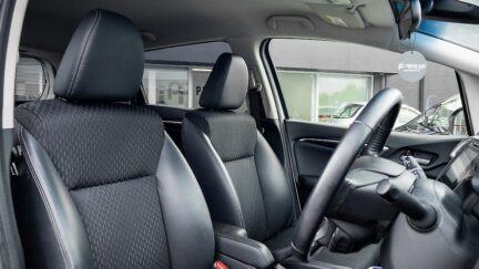 Honda Fit Hybrid L-Package image 318943