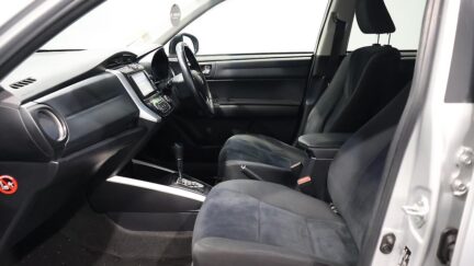 Toyota Corolla G Model, Push Start, Reverse Camera image 307172