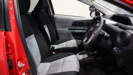 Toyota Aqua S Model, Push Start, Reverse Camera image 306298