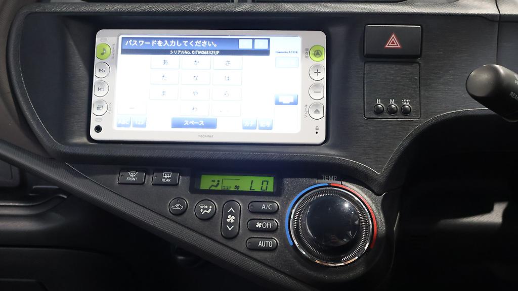 Toyota Aqua G Model, Push Start, Reverse Camera image 307054