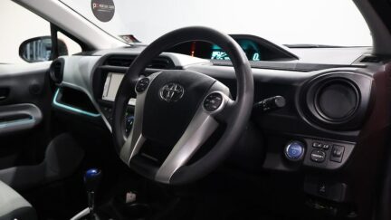 Toyota Aqua S Model, Push Start, Reverse Camera image 306303