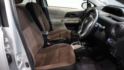 Toyota Aqua S Model, Push Start, Reverse Camera image 305198