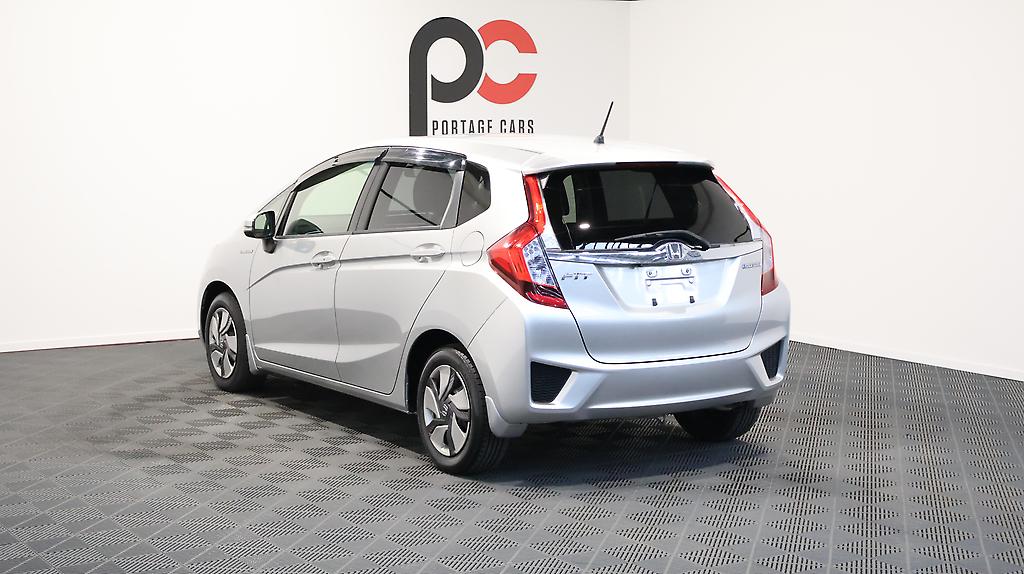 Honda Fit Hybrid F Package image 317900
