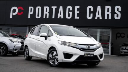 Honda Fit Hybrid L-Package image 318934