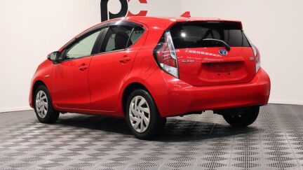 Toyota Aqua  Model, Push Button Start, Reverse Camera image 305749