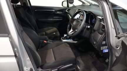 Honda Fit Hybrid F Package image 317904