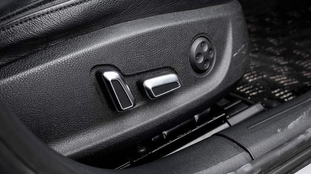 Audi A4 2.0TFSI SE-Package, Full Leather, Heated Seats image 315594