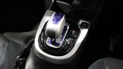 Honda Fit Hybrid F Package image 317914