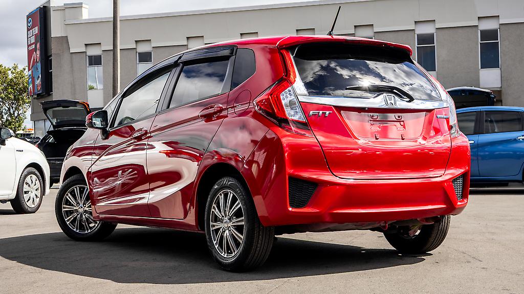 Honda Fit Hybrid F Package image 318786