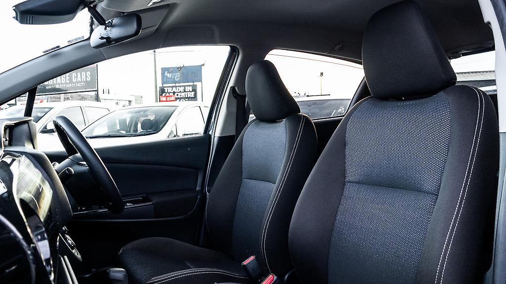 Toyota Vitz Hybrid F Safety Edition image 305424