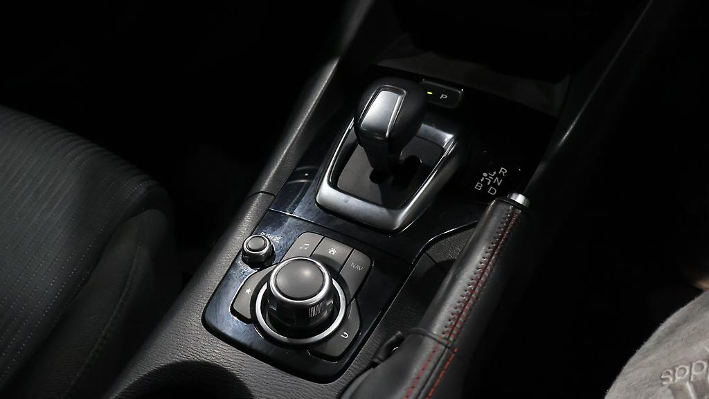 Mazda Axela Hybrid-C image 307346