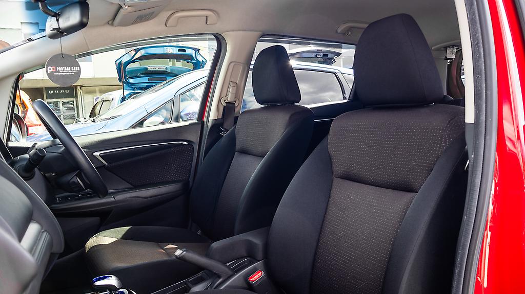 Honda Fit Hybrid F Package image 318799