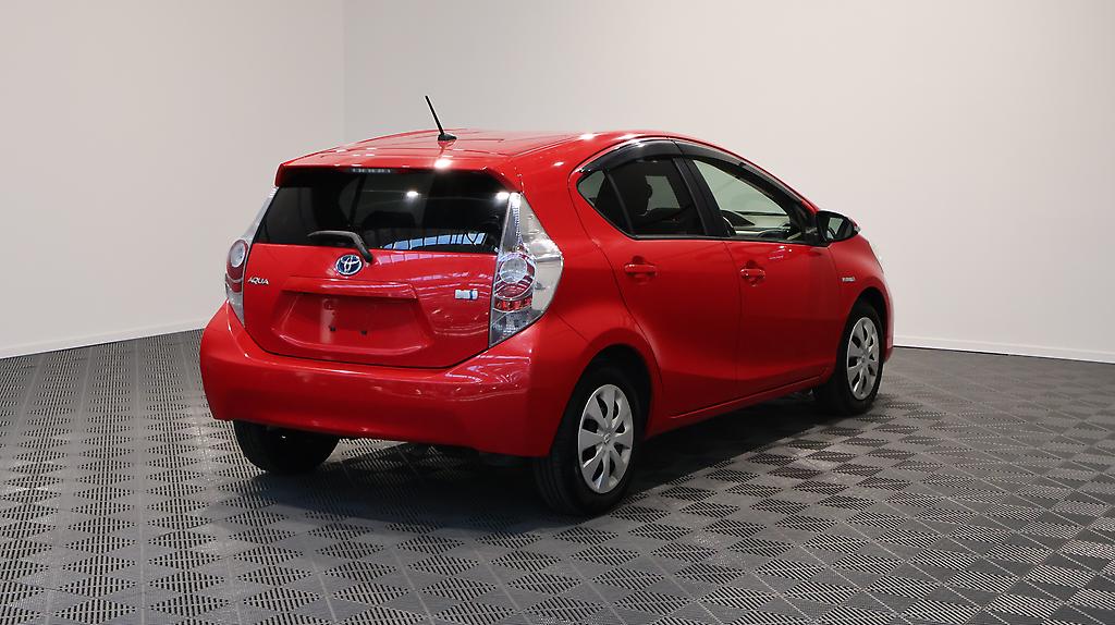 Toyota Aqua Push Button Start image 319112